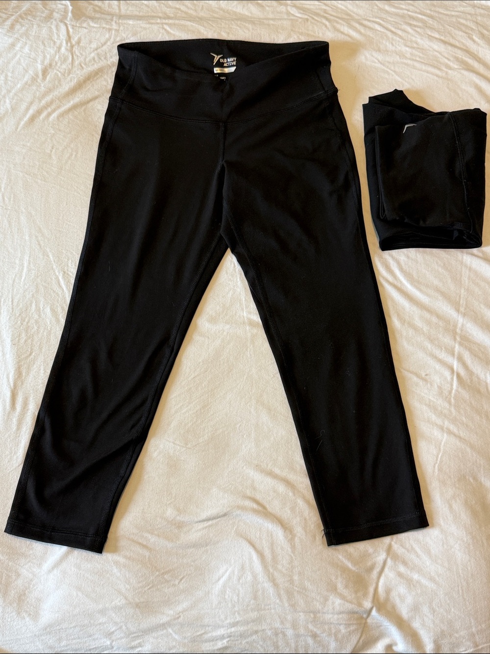 Old Navy Black Workout Capris - set of 2 - Picture 2 of 5